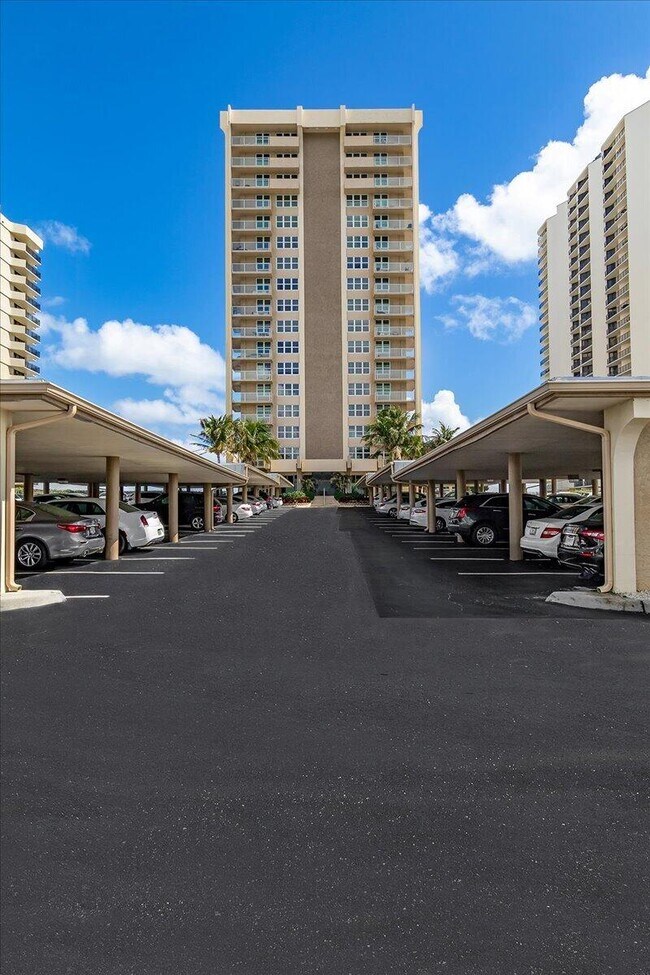 Building Photo - 5440 N Ocean Dr