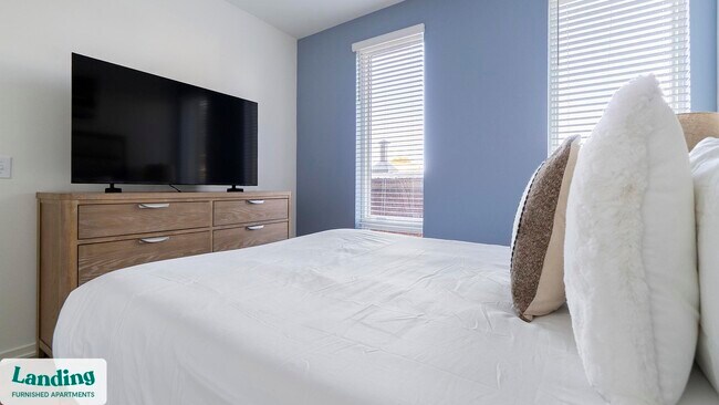 Building Photo - 815 Madison St