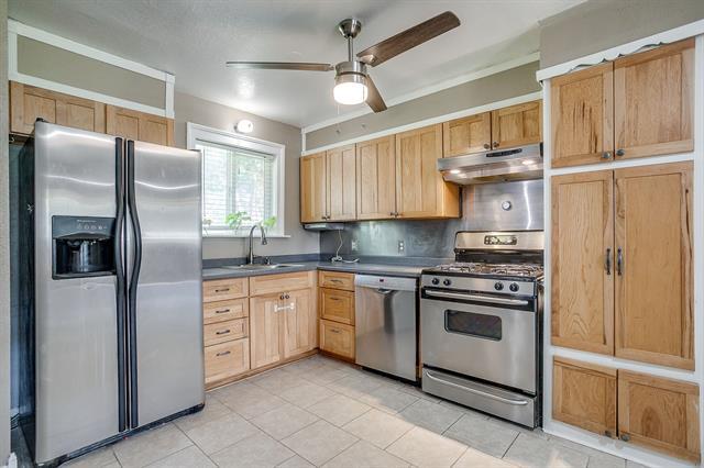 Building Photo - 204 Mildred Ln