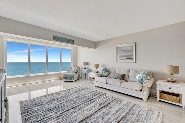 Building Photo - 2909 S Ocean Blvd