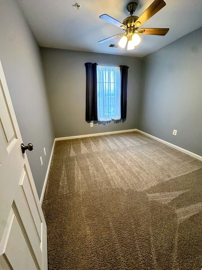 Building Photo - 3-Story End Unit Townhouse