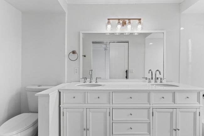 Building Photo - 9233 SW 8th St