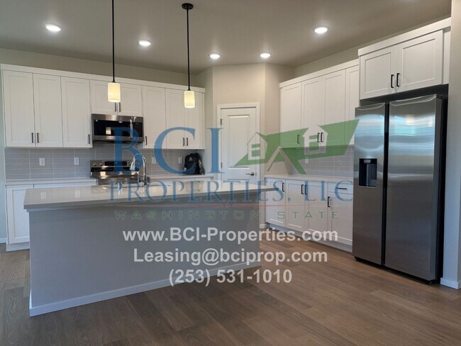Building Photo - Welcome home to this Brand New 4 Bedroom h...