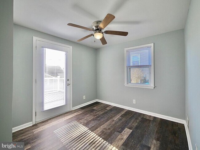 Building Photo - 40 Neeld Ln