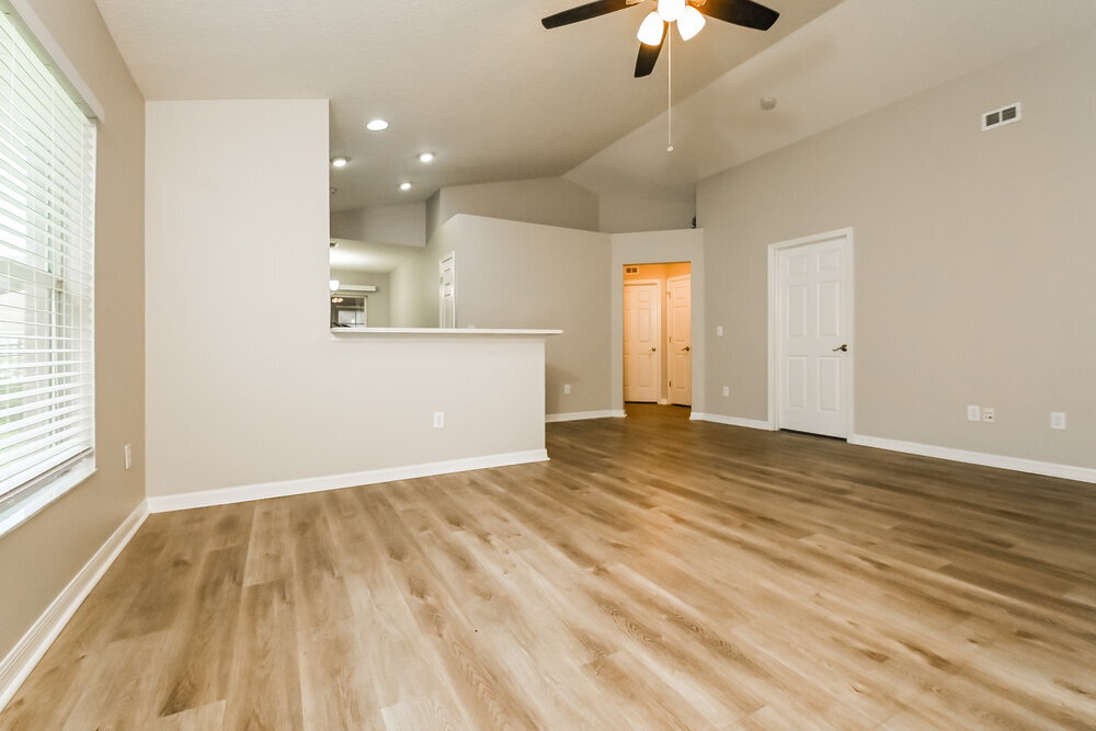 Building Photo - 6127 Skylarkcrest Dr