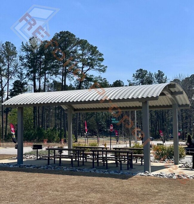 Building Photo - Alert: Rental Bonus! Gorgeous 3 Bedroom, 2...