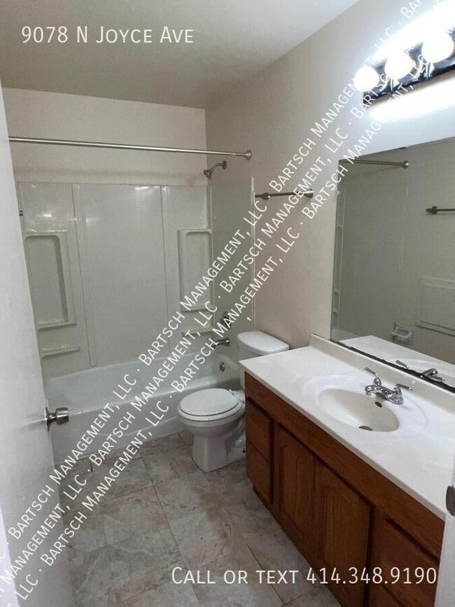 Building Photo - 9078 N Joyce Ave