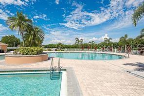 Building Photo - 4510 Sanibel Way