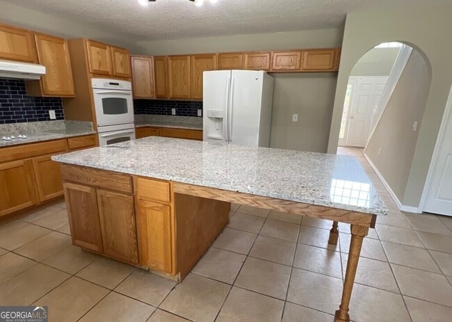 Building Photo - 405 Brooklet Cir