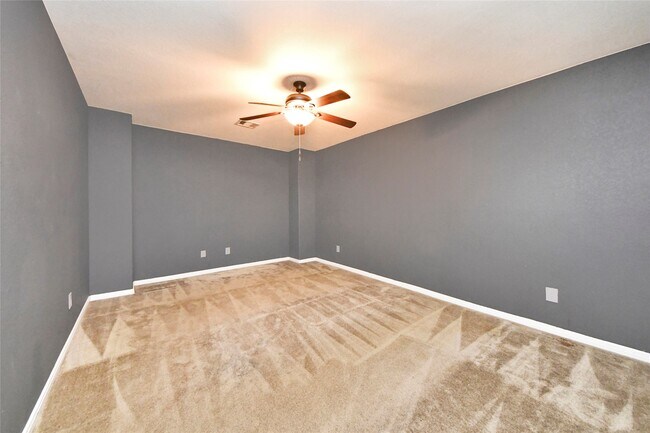 Building Photo - 2662 Magnolia Fair Way