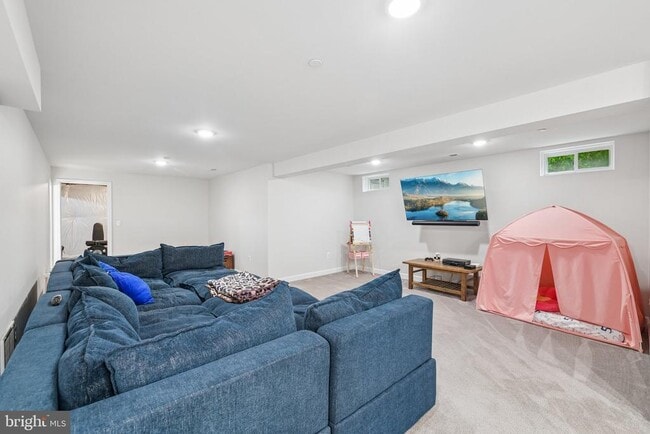 Building Photo - 10400 Del Ray Ct