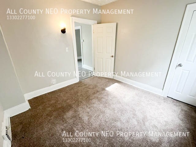 Building Photo - 12114 Soika Ave