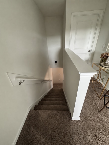 Building Photo - 3605 Meadow Vista Ln