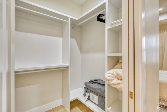 Building Photo - 2215 Amnesty Dr