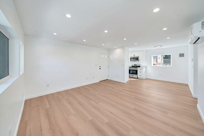 Building Photo - Move-In Ready Luxury: A Flawlessly Upgraded Sunland Retreat