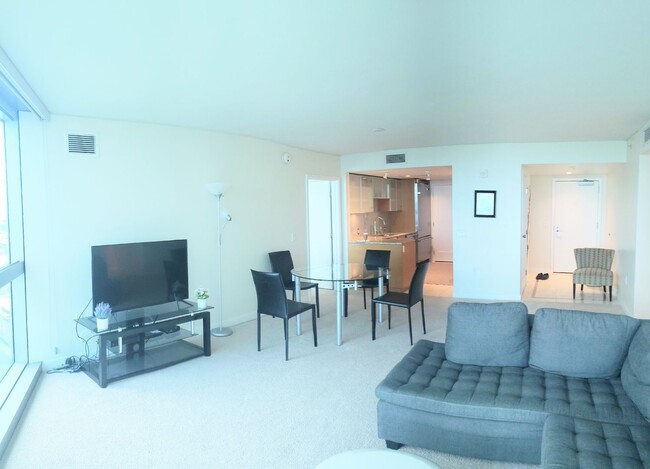 Building Photo - Koolani Kakaako Fully Furnished 2 Bedroom ...