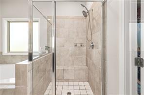 Building Photo - 2470 Sunny Hill Rd