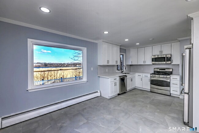 Building Photo - 206 Bridgeview Pl