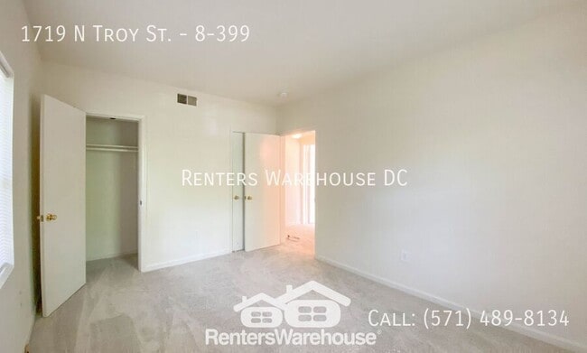 Building Photo - 1719 N Troy St