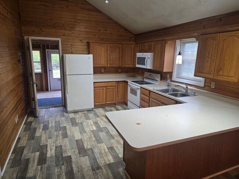 Building Photo - 1824 Park Rd