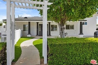 Building Photo - 17601 Caprino Pl
