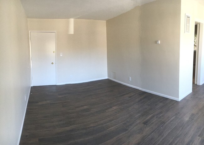 Building Photo - 6509 Seville Rd