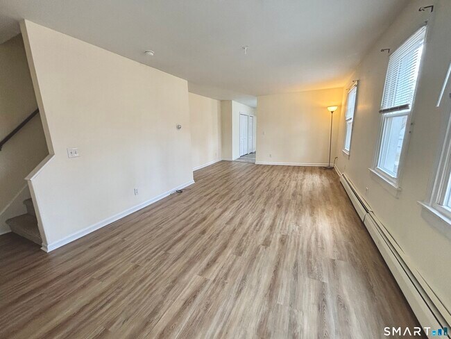 Building Photo - 61 Scotland Ave