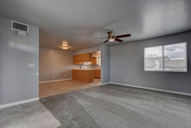Building Photo - 6120 Antelope Villas Cir