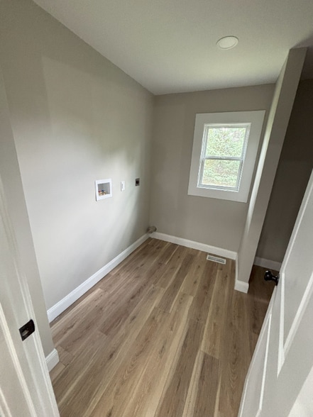 Building Photo - 1394-1396 S Ohio Ave