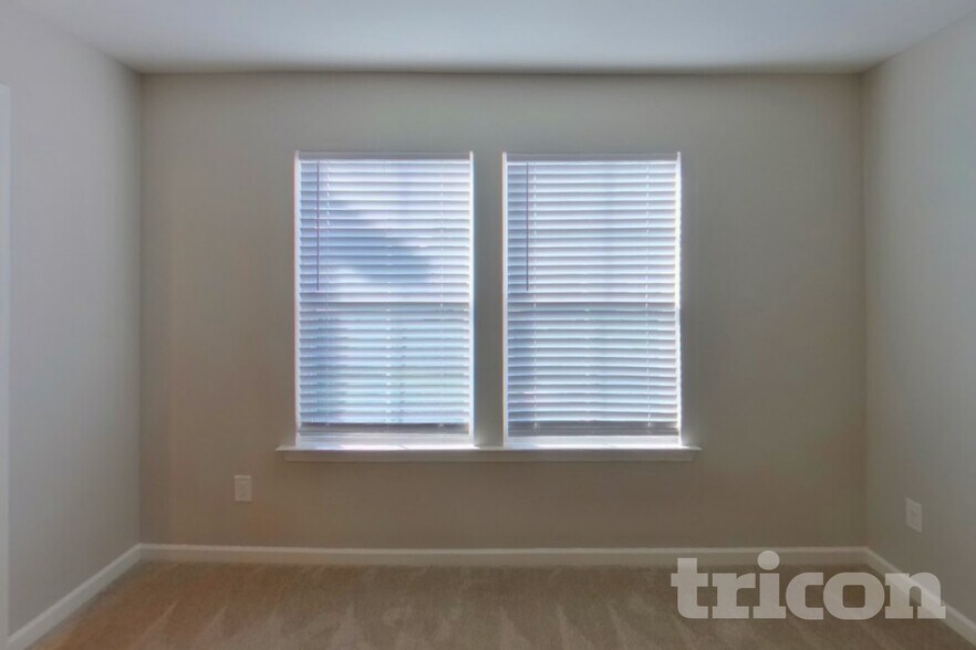 Building Photo - 234 Nicene Ct