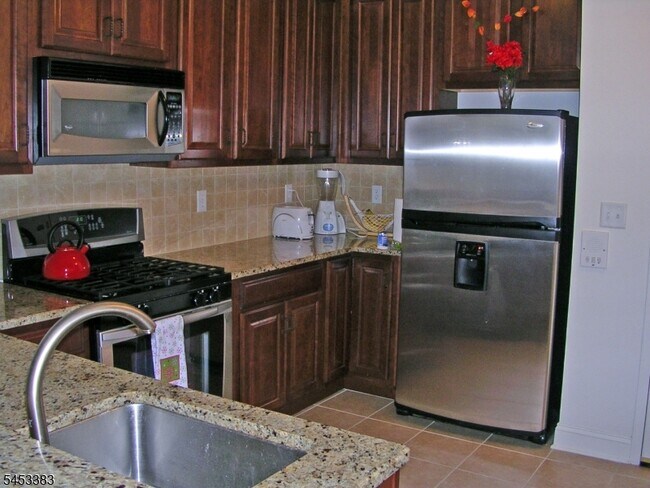 Building Photo - 1203 Wharton Ct