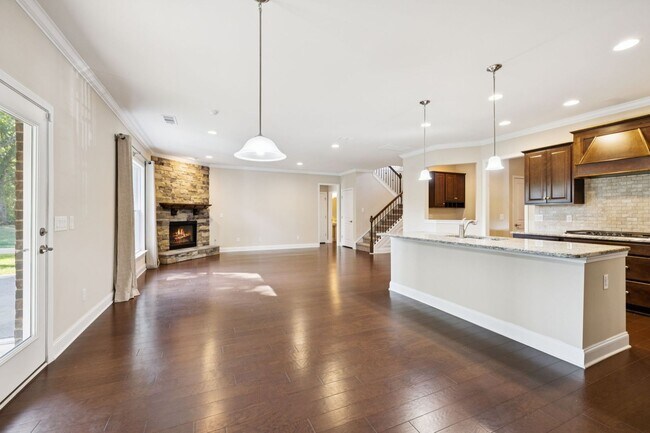 Building Photo - Sparkling clean 4 bedroom home in Spring H...