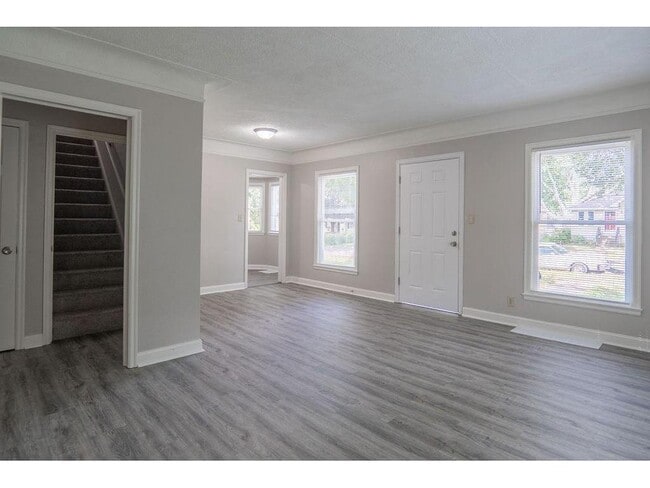 Building Photo - 3507 N Logan Ave