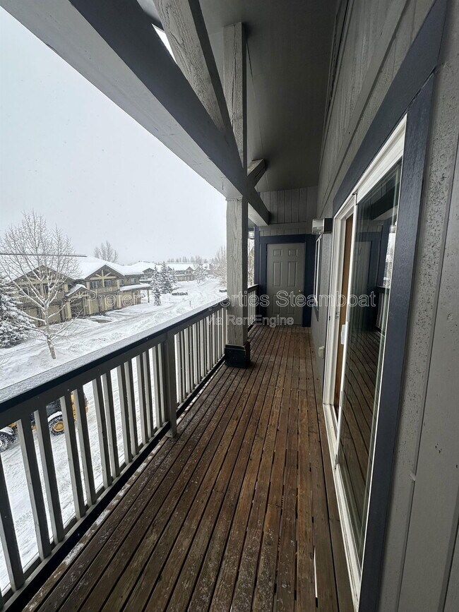 Building Photo - 3305 Columbine Dr