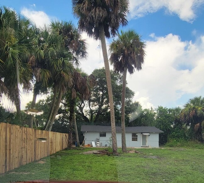 Primary Photo - 5728 St Lucie Blvd