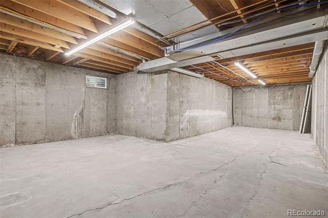 Building Photo - 13743 E Marina Dr