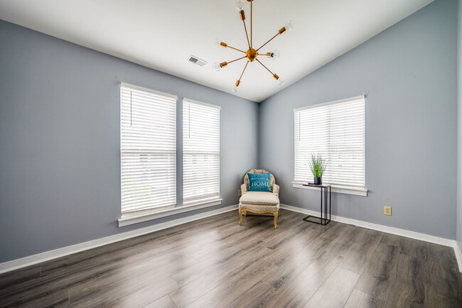 Building Photo - 205 Dockside Dr