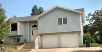 Building Photo - 3+ Bedroom 2.5 Bathroom 2 Car Garage Home ...