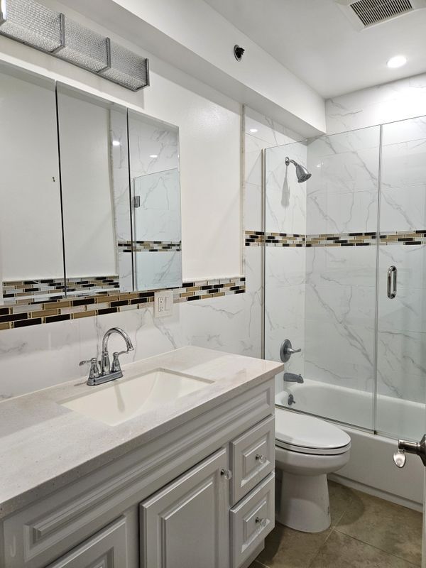 Building Photo - 93 Hempstead Ave