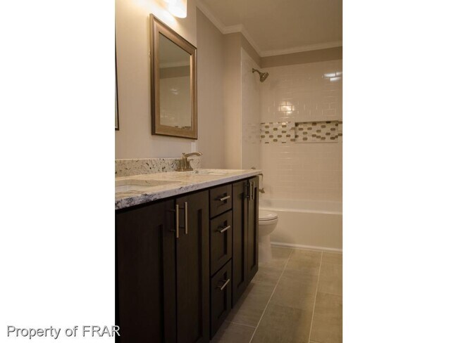 Building Photo - 1710 Chateau Cir