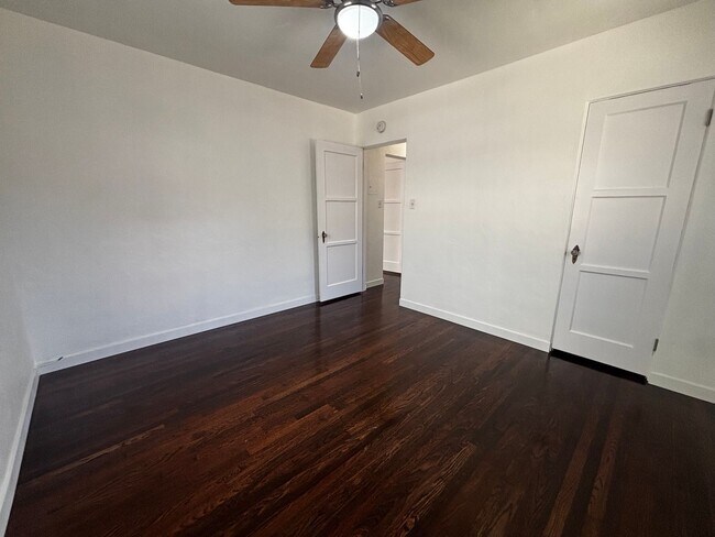 Building Photo - 3689 Moultrie Ave