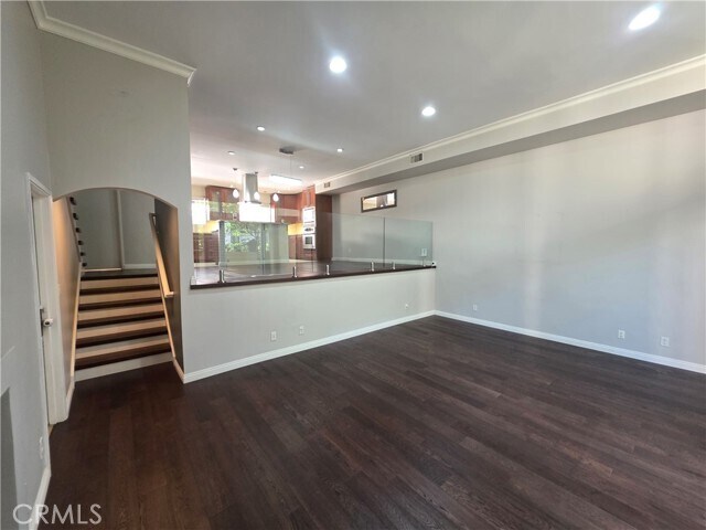 Building Photo - 5256 Lindley Ave