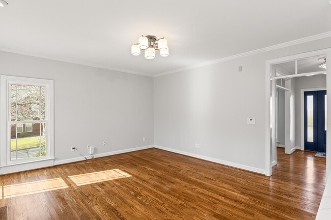 Building Photo - 309 Caraway Ln