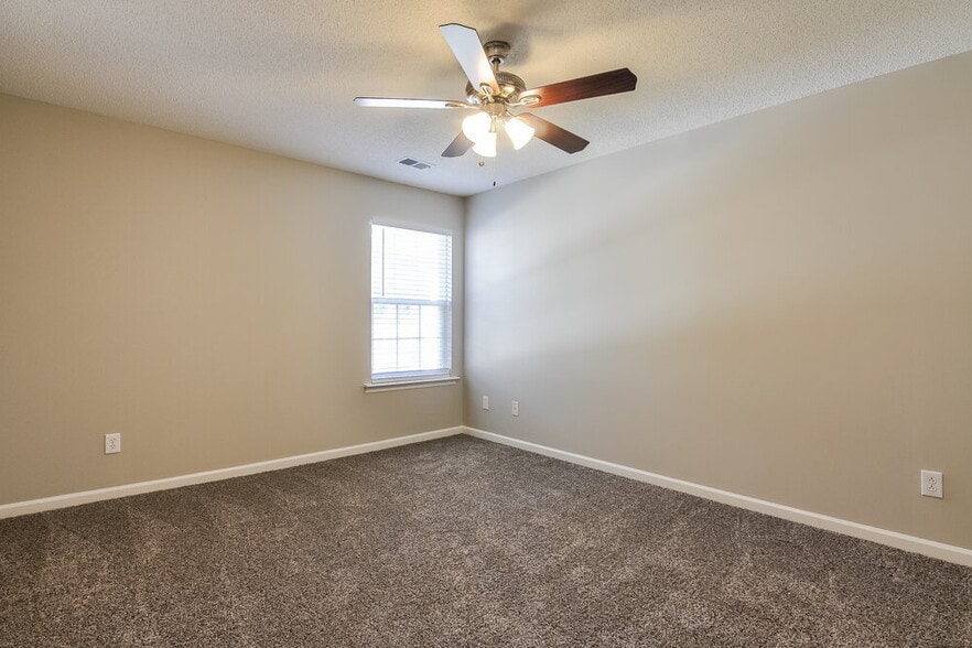 Building Photo - 6029 Silkwater Ct