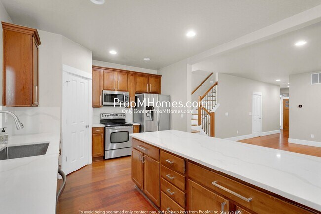 Building Photo - Updated Three Bedroom Gem in Bethany!