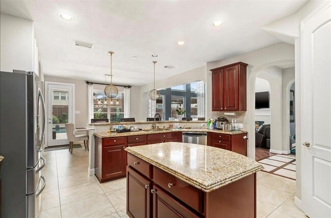 Building Photo - 2211 Mad River Ln