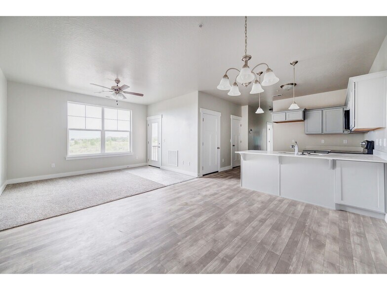 Entry, Dining, Living, Kitchen - 620 n emery ln