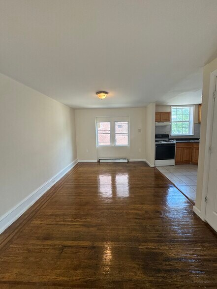 Building Photo - 327 W Wingohocking St