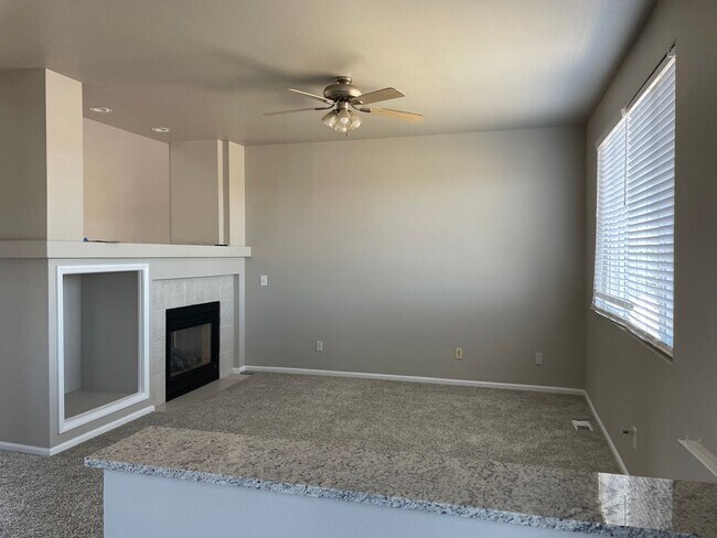 Building Photo - Renovated Home with A/C!