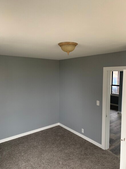 Bedroom 3 - 802 N 8th Ave